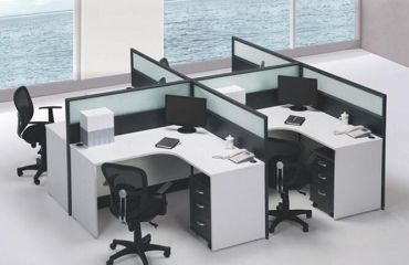 多樣的企業員工辦公桌我們要怎么選擇？